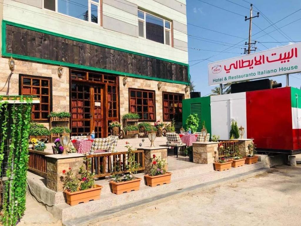Italian House Hotel Baghdad Bagian luar foto