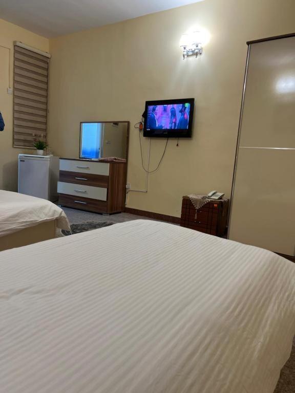 Italian House Hotel Baghdad Bagian luar foto