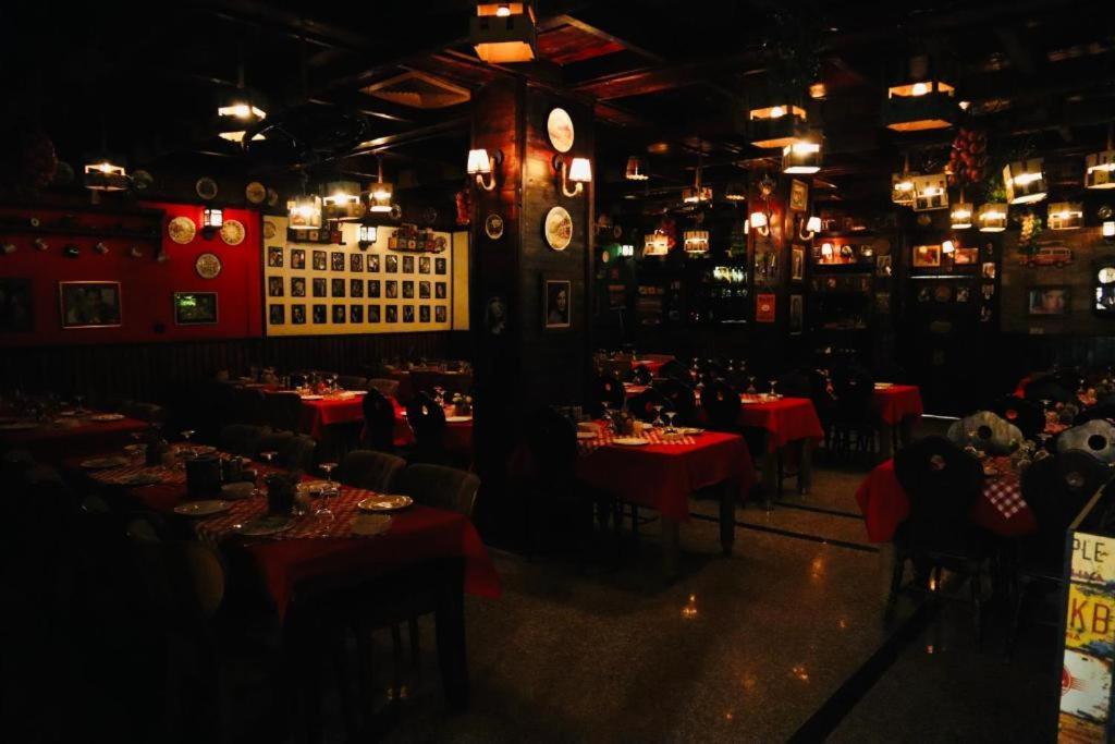 Italian House Hotel Baghdad Bagian luar foto