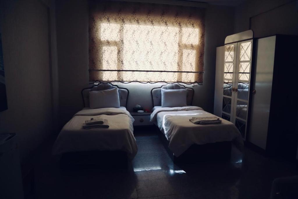 Italian House Hotel Baghdad Bagian luar foto
