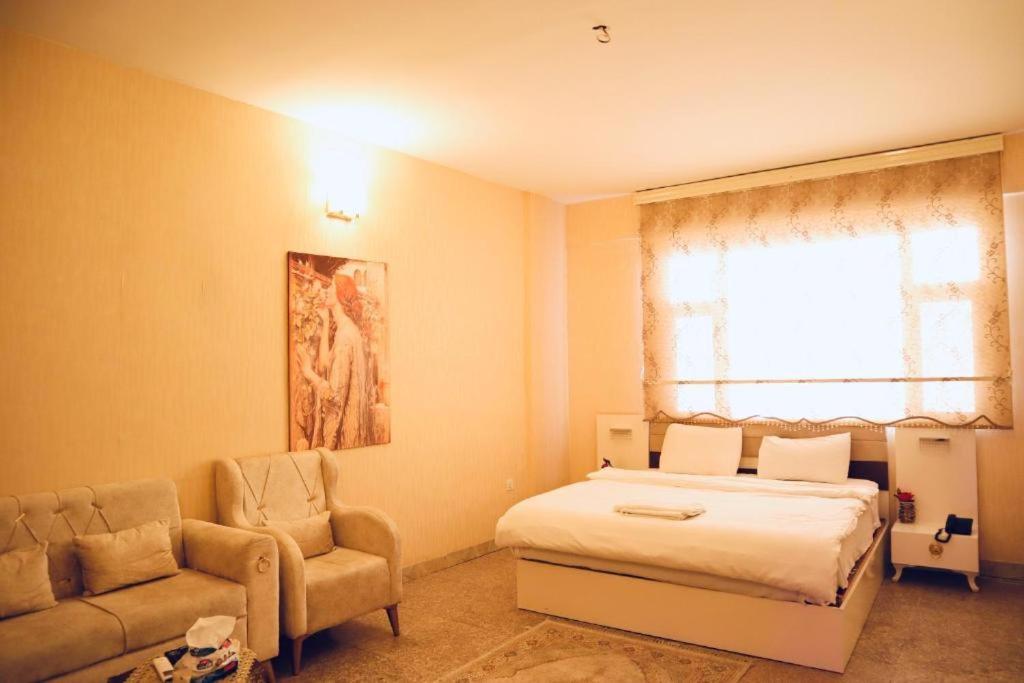 Italian House Hotel Baghdad Bagian luar foto