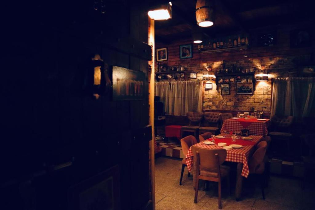 Italian House Hotel Baghdad Bagian luar foto